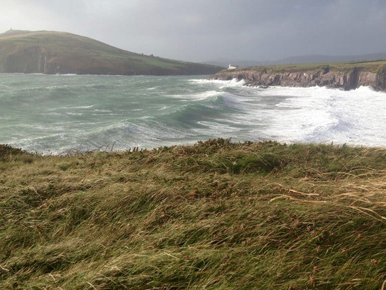 Beenbawn lighthouse with Wild Atlantic energy